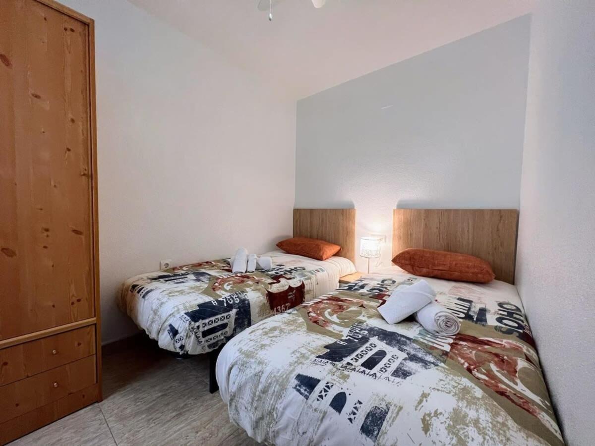 Welcoming Seafront Apartment Tv15 Torrevieja Exteriör bild